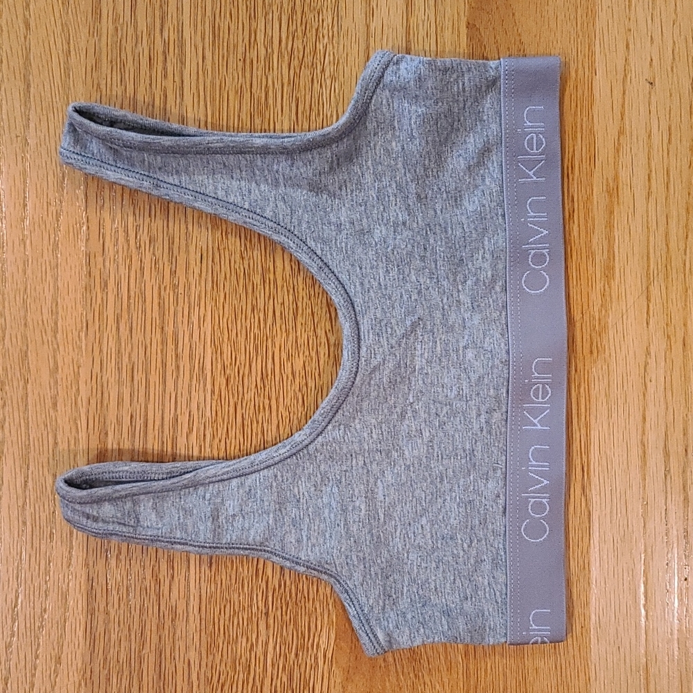 NWOT Calvin Klein Girls Training Bra Bralette
